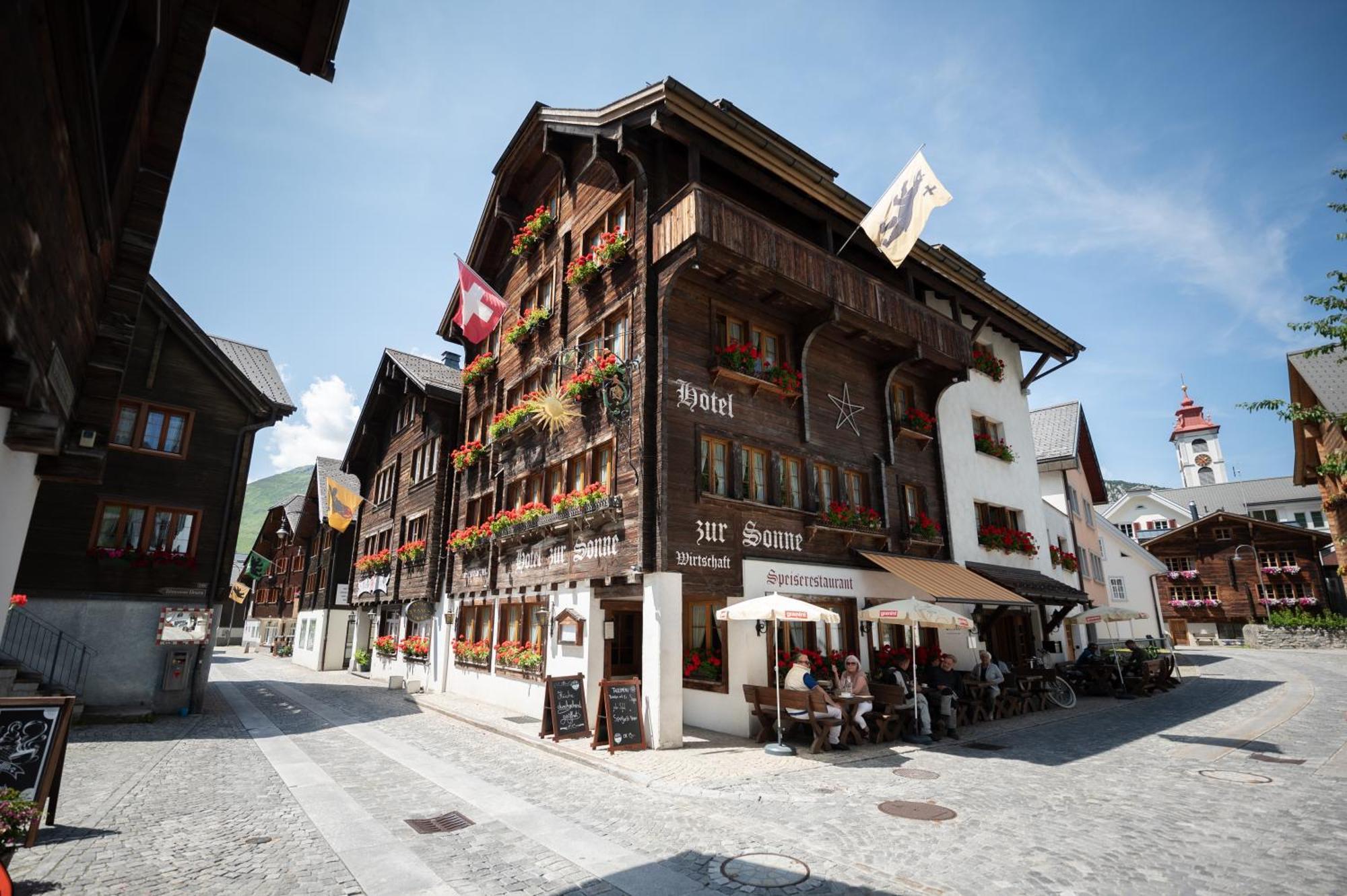 Sonne Hotel